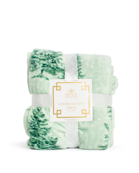 Evergreen Farms Throw   Green    50x60