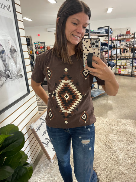 TRIBAL PATTERN MINERAL GRAPHIC TEE - Brown