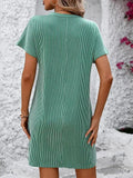 Green Casual Short-Sleeve T-Shirt Dress with Pockets