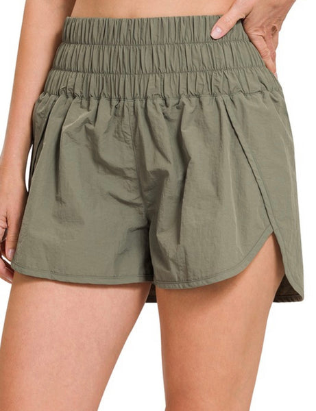 Windbreaker Shorts - Olive