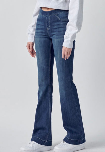 Dark Wash Cello Flared Jeggings